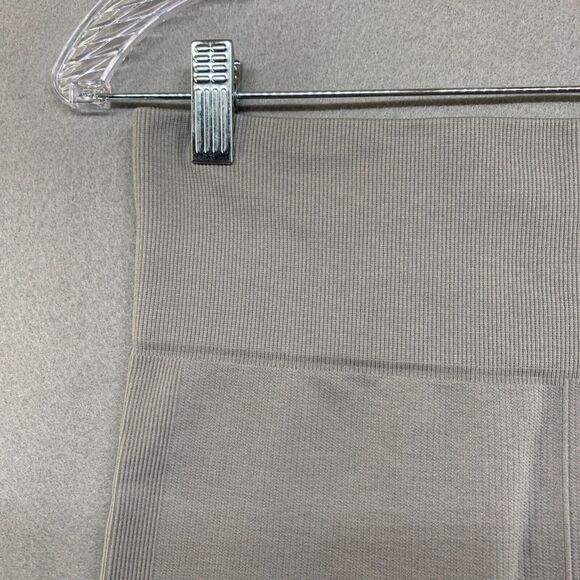 Lululemon Textured Capri Cropped Leggings Size 6 Gray Athleisure Yoga Run Lux - Picture 6 of 14